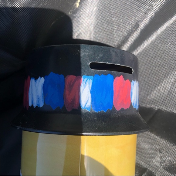 Harrods Beefeater Bear Collectable Piggy Bank - Originally a shortbread Tin. - Picture 4 of 7